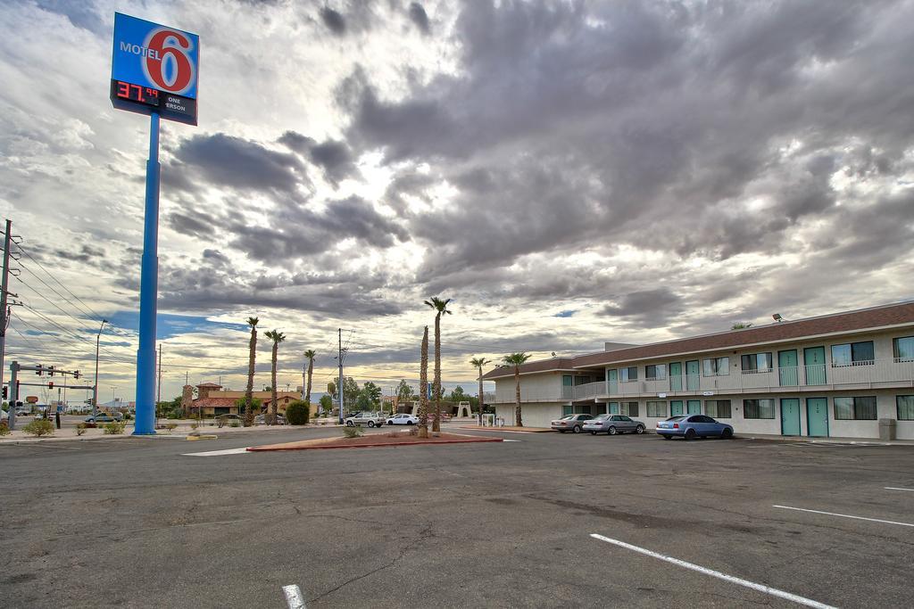 Budgetel Inn & Suites Yuma Ngoại thất bức ảnh